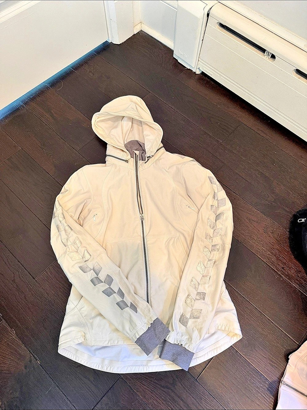 Lululemon Women's White Hooded Jacket